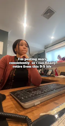 Don’t mind me… Just ✨Manifesting ✨ . . . . . #contentcreator #roadto20k #microinfluencer #microinfluencertiktok #cometoworkwithme #9to5 #fyp #foryourpage #working #influencer #manifestation #fypシ #draft 