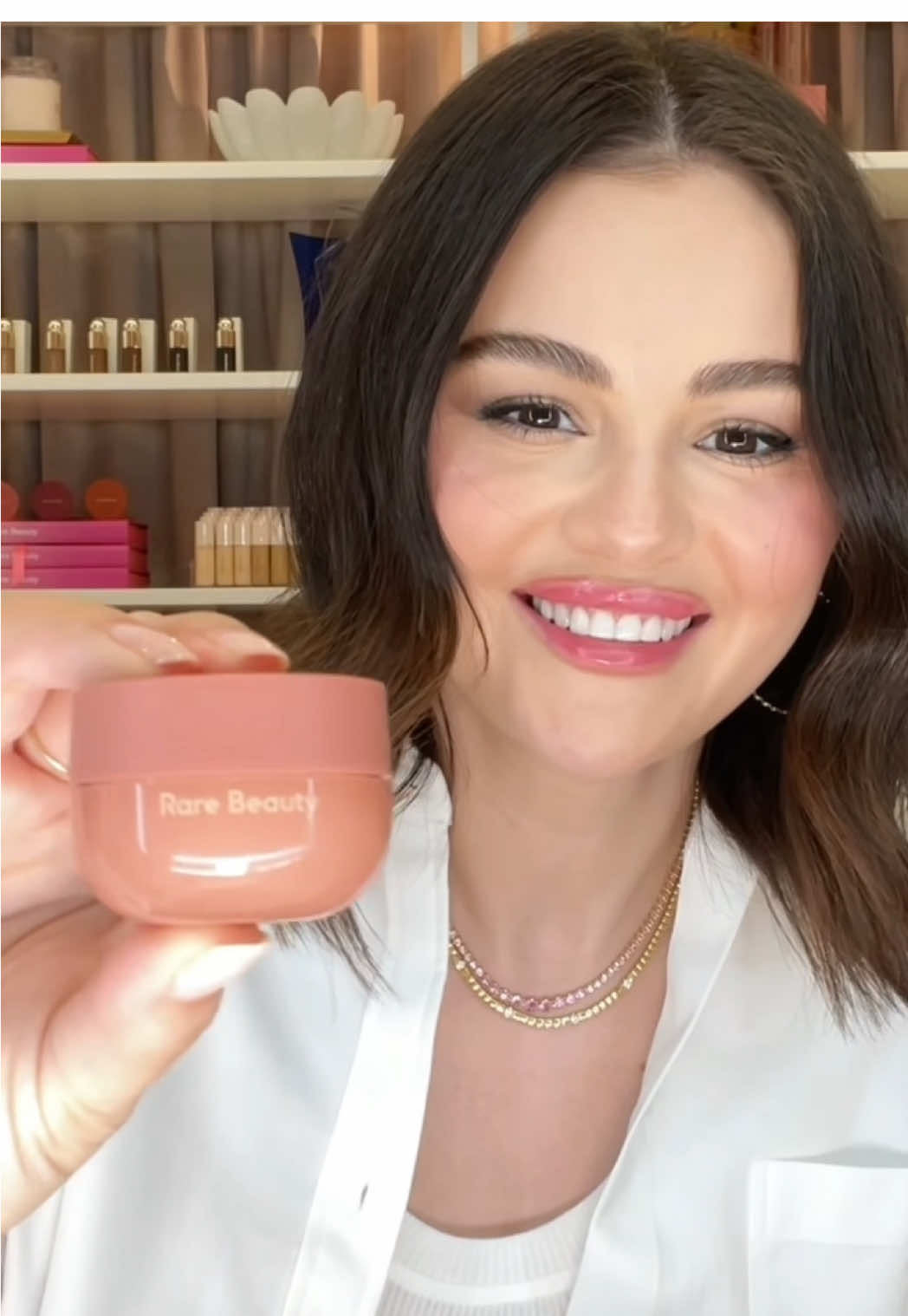 In case you've ever wondered what's in my bag lol @Rare Beauty 