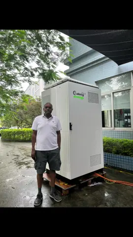 Galaxy energy all in one solar generator (30-50-60-80KW)+143KWH ready for shipping to Galaxy solar Africa offices !!! This will going to replacing the diesel generator in the market!!! Let us looking for it !! Galaxy solar power people for better life and make solar business easy!!! #galaxysolar #galaxysolarsystem #solar #lithiumbattery #generator 
