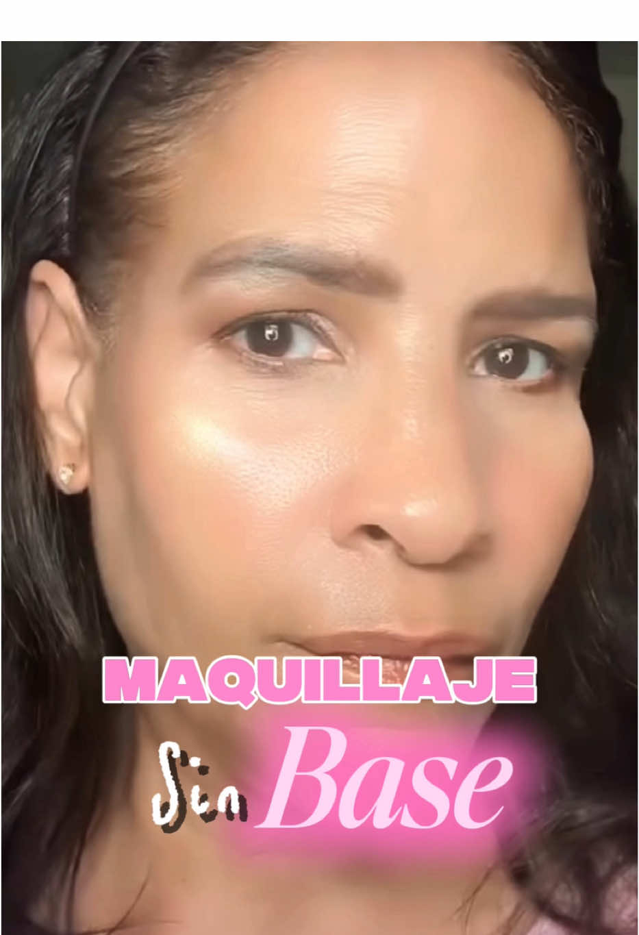 Maquillaje sin base,  pero con todo el glow! ✨  Solo necesitas corrector, un toque de rubor, rímel y un labial natural para realzar tu bella piel ✨ #lilycarebeauty 