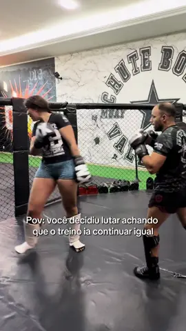 Virei saco de pancada #muaythai #atleta #treino #luta @Bruno ( perna ) 