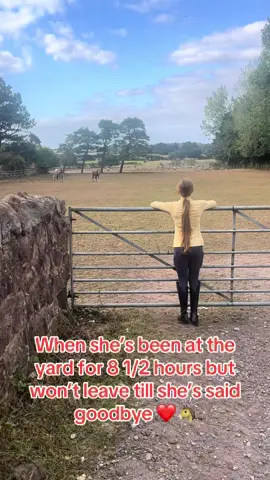 She loves that pony ❤️🐴 #equestrian #equestriagirls #equestrianlife #ponylove #fyp