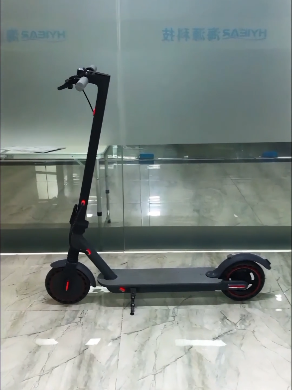 Chega de atrasos e transporte lotado! ⚡ O patinete elétrico 350W é leve, dobrável, com autonomia de 35 km e suporta até 100 kg! Perfeito para trabalho, lazer e deslocamentos rápidos! 🛴💨 ✅ Estoque limitado ✅ Entrega rápida ✅ Estilo e praticidade Garanta o seu agora e sinta a liberdade de ir aonde quiser sem stress! #PatineteEletrico #MobilidadeUrbana #EntregaRapida #EstiloEPraticidade #SucessoGarantido 