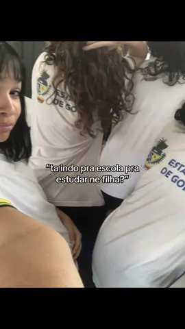 sim mamãe 😇  #amizade #amiga #escola #estudante #foryou 