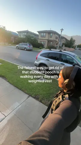 My vest is 12lbs #bellypooch #weightedvest #zelus #zelusweightedvest 