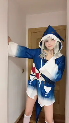 YAY 💙#gawrgura #gawrguracosplay #anime #hololive #hololiveen 