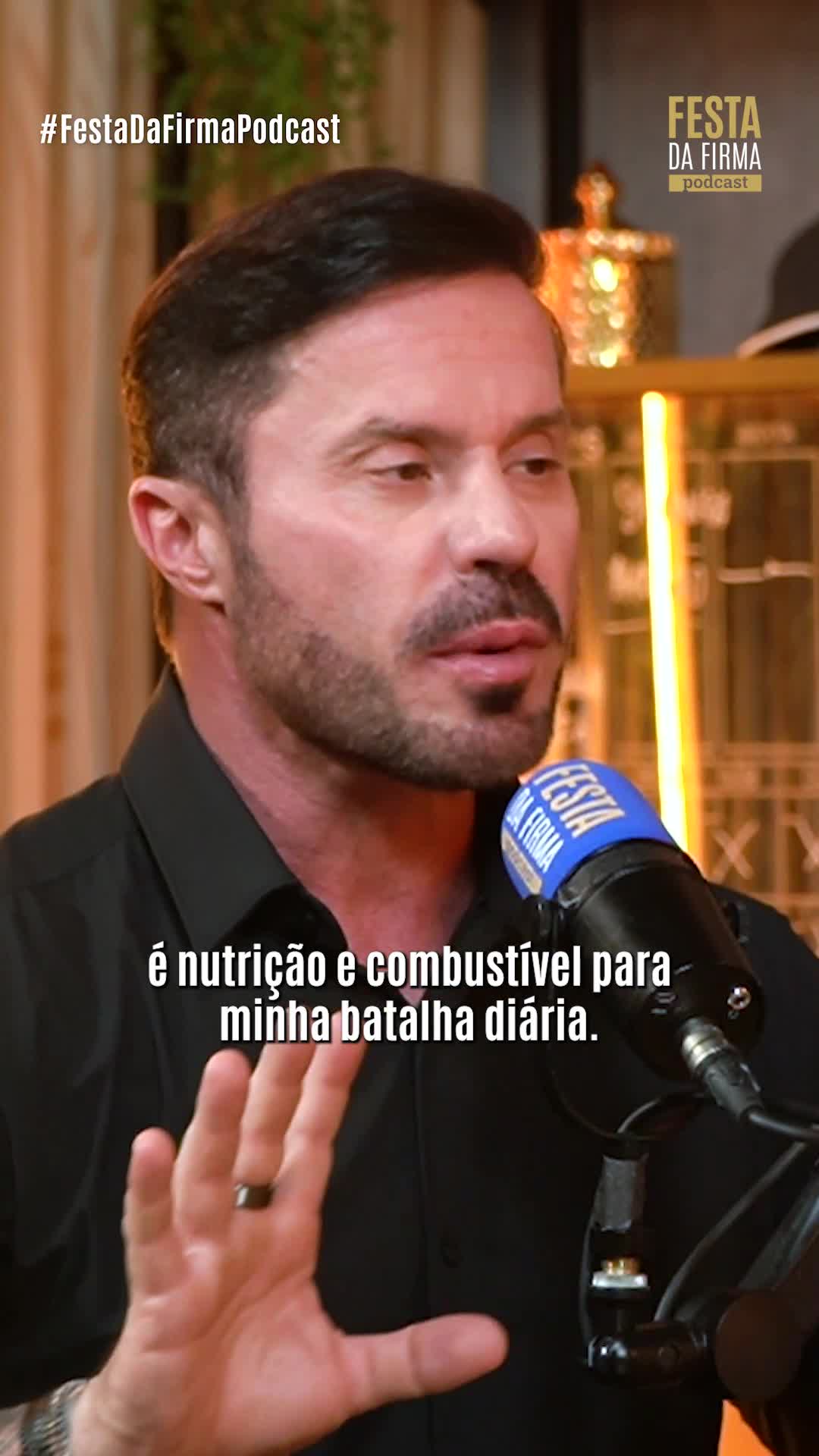 EU NÃO SOU LOUCO! O @renato_cariani contou como mantém uma alimentação equilibrada! Pra saber mais, não perca o episódio completo! Patrocínio: @inntagsolar A Inntag Energia Solar é economia inteligente para um futuro sustentável! Soluções completas e personalizadas para residências, comércios e indústrias. Festa da Firma Podcast está disponível no YouTube e nas plataformas de áudio Spotify, Deezer, Amazon Music e Apple Podcasts. #festadafirmapodcast #festadafirma #renatocariani #podcast #wellingtonmuniz