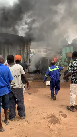 Community boys came to support, when Ghana fire service was not around .