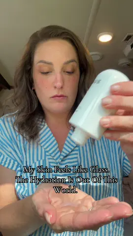 I SCREAMED when I finally got this package in the mail! All my dry skin ladies, you need this. Thank me later. #pov #skincare
