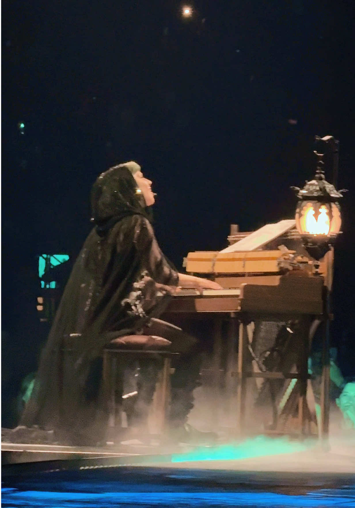 @ladygaga Die With a Smile 😍 Mayhem Ball Seattle night 1 @Climate Pledge Arena 🎫🎶🎹 #ladygaga #mayhemball #gagaball #themayhemballtour #mayhemladygaga 