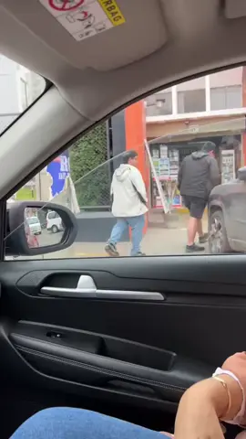 Quisimos hacerle esta gran sorpresa a nuestro hijo Fernando, tu mamá y yo estamos muy orgullosos de ti hijito.!!Todo esfuerzo tiene sus frutos 😄👍🚗🚗🚗 #primercarro 