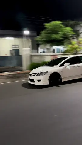 penikmat mobil tua pelan hehe #fypシ゚ #fyp #xyzbca #kuduspride #civicfd 