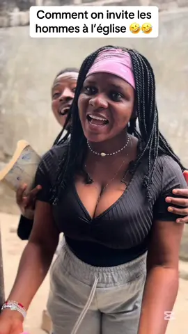Comment on invite les hommes à l’église 🤣🤣#humour #comedyvideo #viral #tiktok 