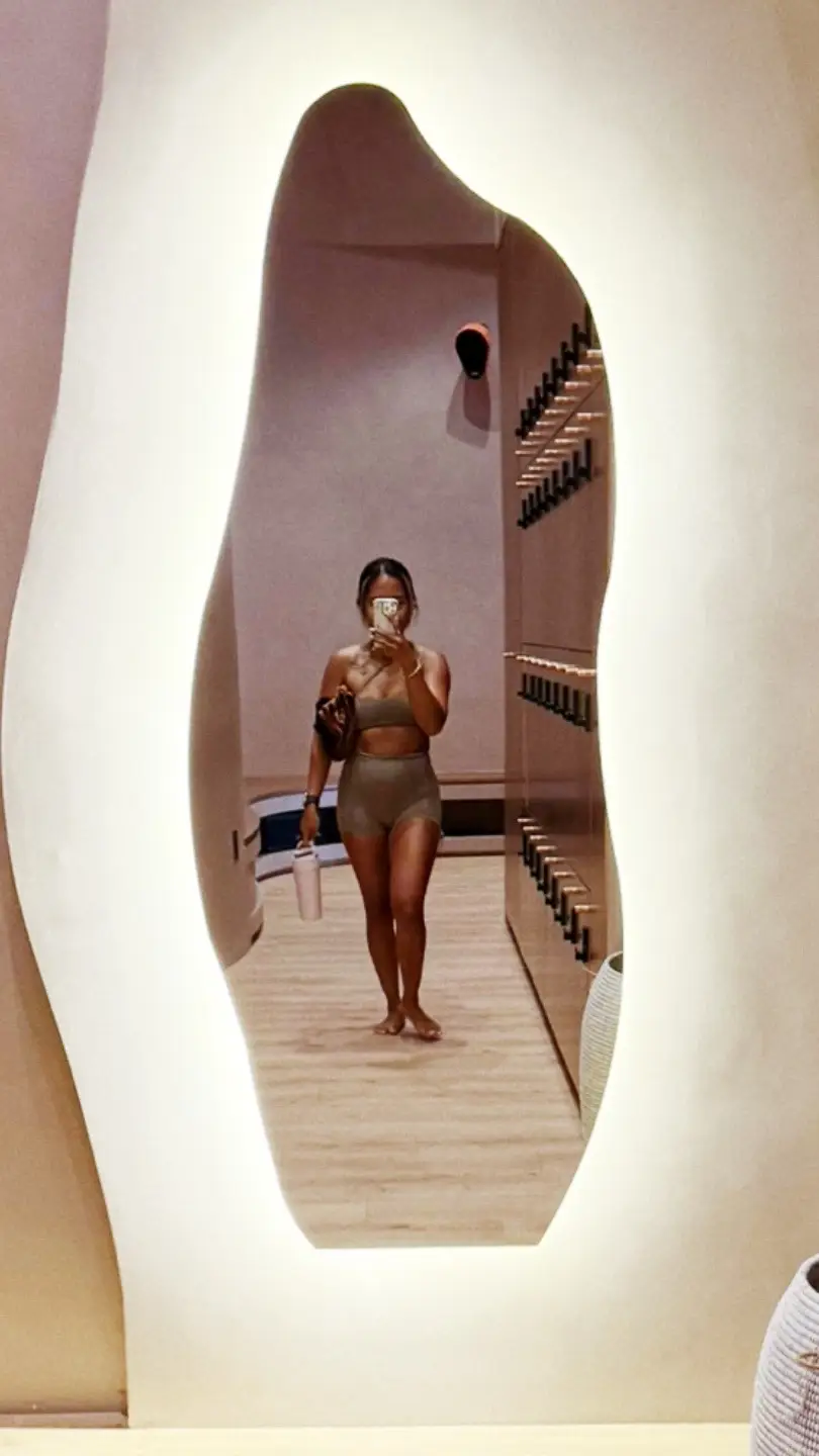 romanticizing my life— not because everything’s perfect, but because the little moments deserve to be noticed too ✨ here’s to slow mornings, sunshine on our faces, and finding joy in the ordinary 🫶  #romanticizelife #slowliving #trend #happinessinmoments