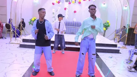 team dance 🕺 oo shiday xaflada Abdulla siimba