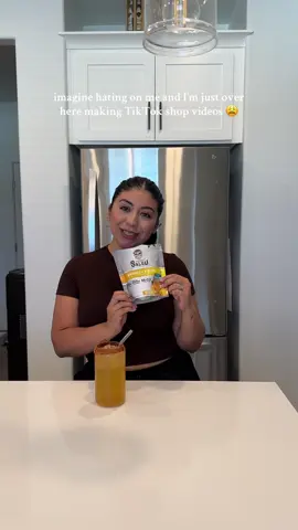 So thankful to be working with some of the best brands in the game! 💪🏽 @Bloom Nutrition  @lemme  @GNC Live Well  @Taste Salud 