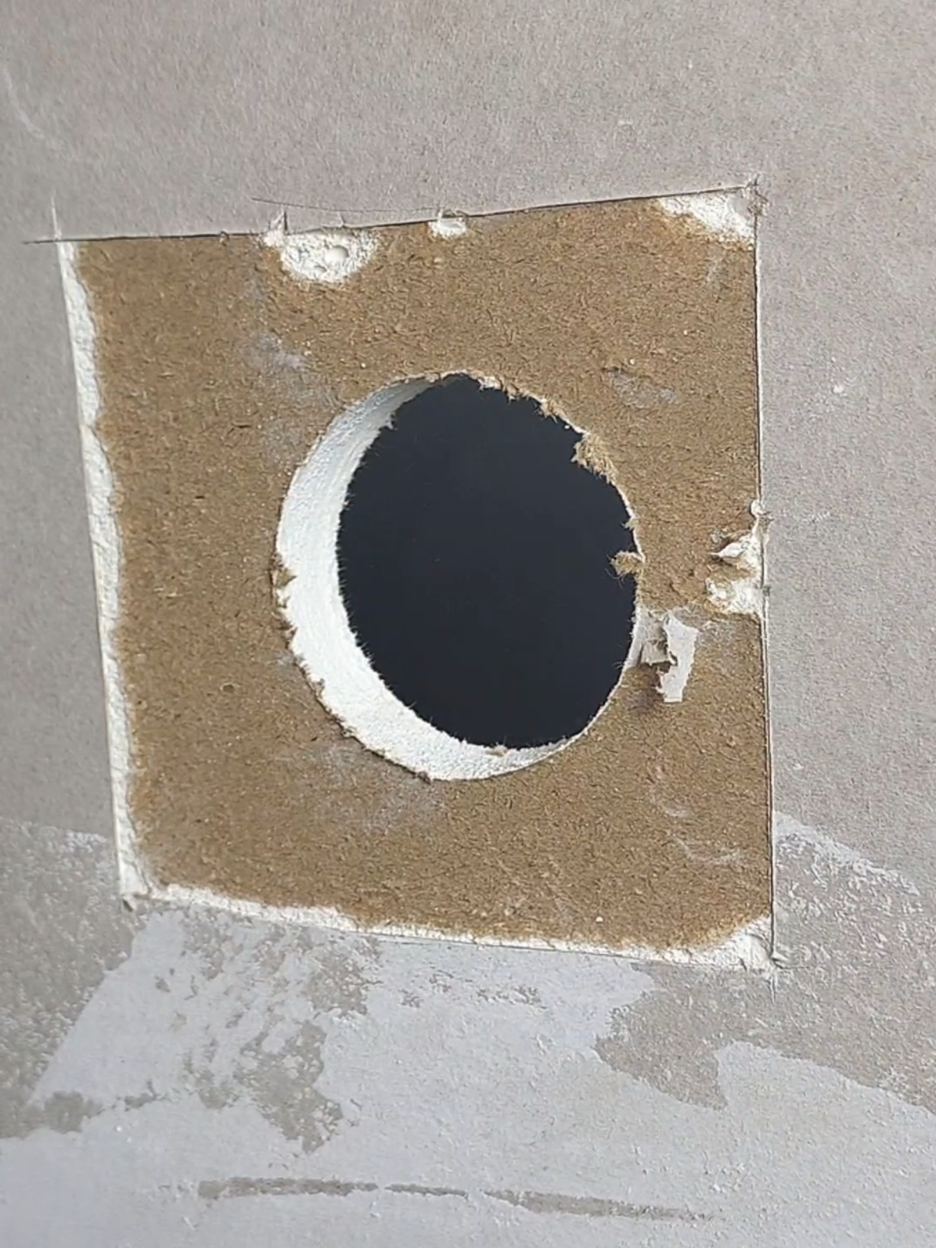Furo no drywall? Você vai se surpreender com essa técnica! 😲 #Drywall #Técnica #Reforma #solution #DIY 