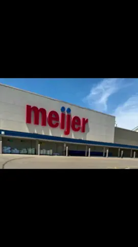 this is the type of store that lets their manager bully a disabled teenager for some throw away fruit cups 😑😑😑😑 #boycott #fyp #trending 