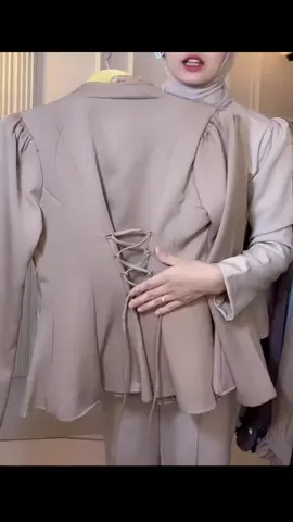 setelan one set wanita kekinian korean style hijab bangkok ootd celana blazer #blousewanita #bajuwanita #bajuterbaru #dresswanita #kemejawanita #atasanwanita #branded #promo #fyp #oneset#onesetterbaru #onesetwanita 