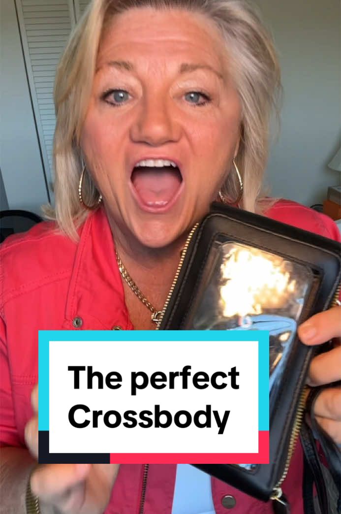 The perfect crossbody hands down🫶#crossbody #cellphonewallet 