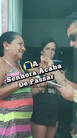 Será que eu vou conseguir arrumar uma cozinheira para cozinhar para o soldados??🤭🤣 #pegadinha #comdedia #humor 