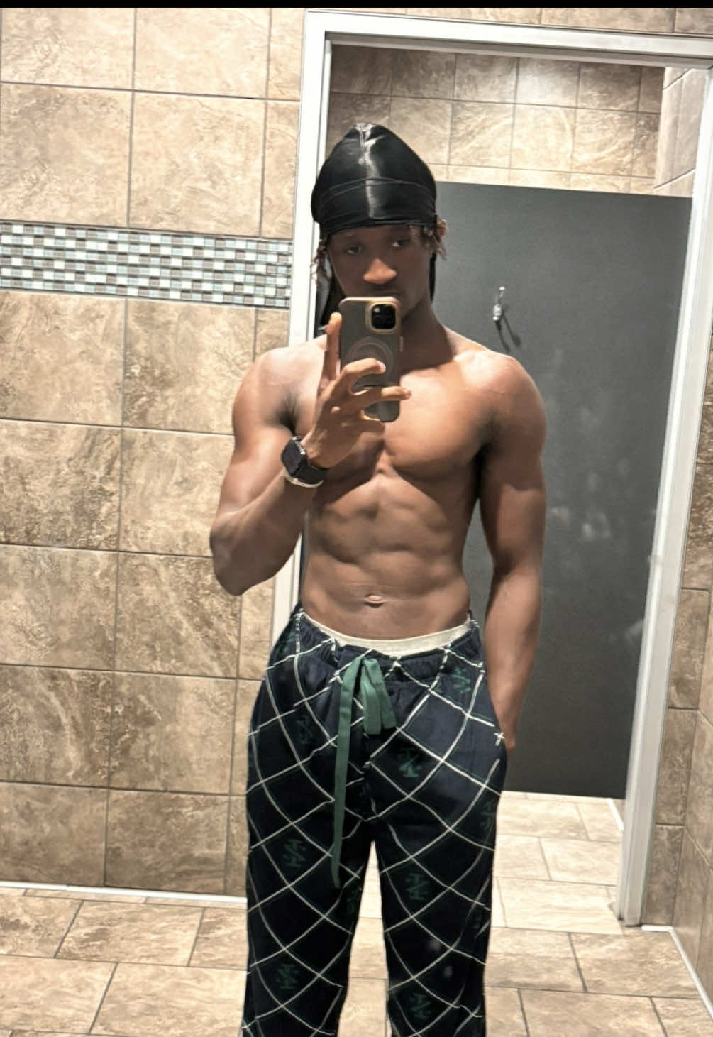 From clueless beginner to real gym transformation 💪 | 1 year of muscle growth, workout progress, and learning every rep the hard way. This is my fitness journey proof that consistency builds results. #FitnessTransformation #GymProgress #BeginnerToBeast #WorkoutJourney