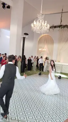 Coreografía Belén y René  #coreografodebodas #arequipa #greasse #show #wedding 