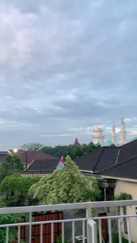 🤍#creatorsearchinsights #fypage #pondokpesantrenalistiqlaliyahcilongok #alistiqlaliyahcilongok #fypage #fypシ゚viral #lewatberanda #views #pageforyou 
