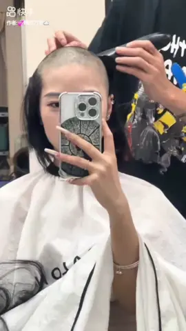 #buzzcutgirl #chinaheadshave #chinaheadshave #headshavewomen 