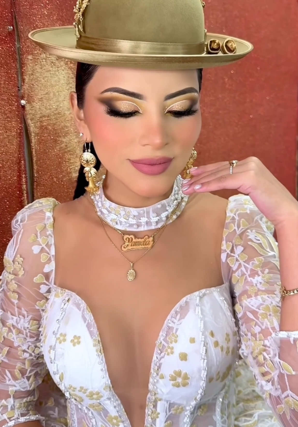 Maquillaje para la hermosa @Pamelita siempre bella #Makeup #bolivia🇧🇴 #cholitahermosa♥️🇧🇴 #morenada #paratiiiiiiiiiiiiiiiiiiiiiiiiiiiiiii 