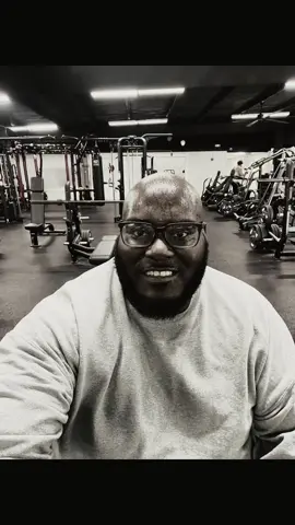 Tried one legged squats yesterday and it felt good. Sometime you have to do the uncomfortable to grow or to get better at your craft. #realmenstuff 