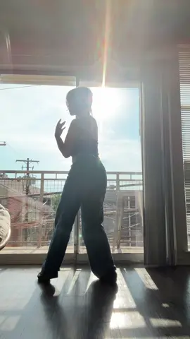 i saw the sun and i was like alright let me just #tatemcrae #dance 
