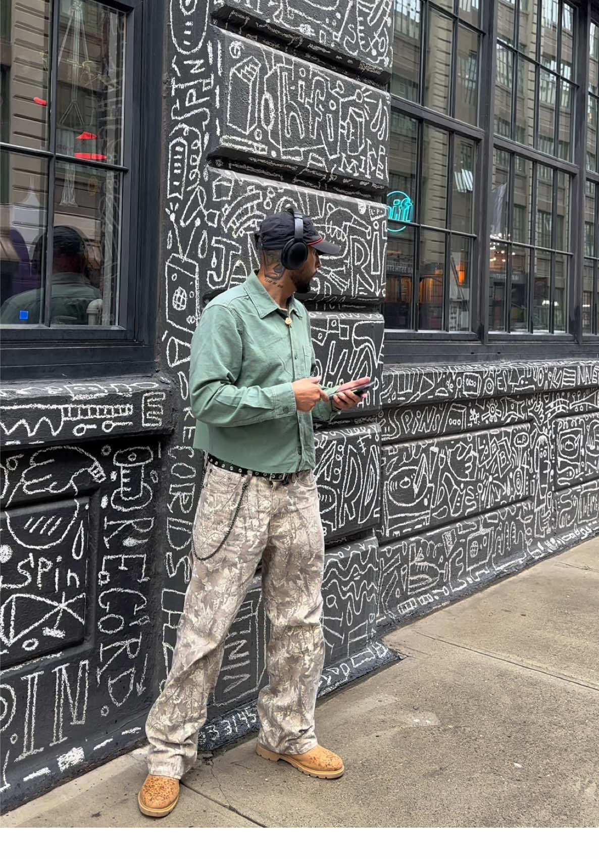 Clásico, pero nunca básico #meanswear #ropahombre #outfitideas #fashionmen #oufitcheck 