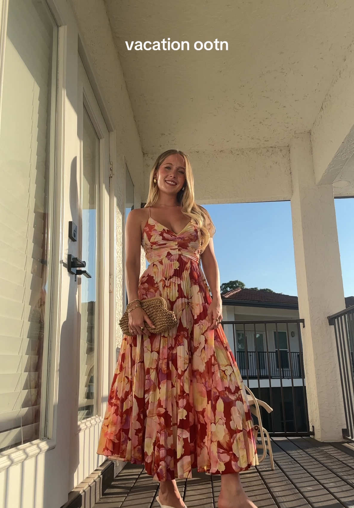 ready for my beach pics #Summer #summeroutfits #vacationoutfitinspo #vacationoutfits #beachoutfitinspo 