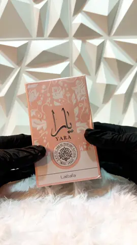 Lattafa Yara Ladies 🌸 100ml & 10ml Available! 💡 Before you grab the full bottle, try the 10ml decant first. 📦 Available now at Scents by Casper 📩 Drop a message to order 📞 071 650 0555 🌐 www.scentsbycasper.com #perfumes #scentsbycasper #lattafayara #srilanka #originalperfumes 