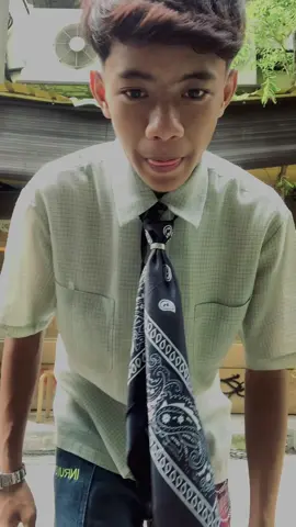 seluar tidak memberi kerjasama😓 #OOTD #outfit #check #streetwear #10 