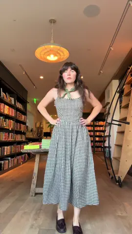 Outfit of the day in the bookstore ✨ #fashion #OOTD #BookTok 