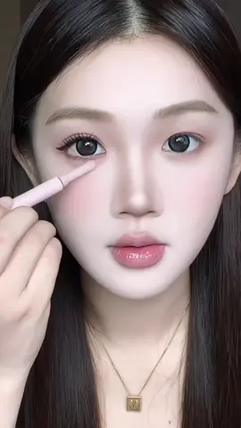 Bạn chưa biết vẽ bọng mắt? Chỉ cần cây bút này thật sự đơn giản luôn đó#vebongmat #tiplamdep 