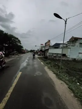 “心可以等，但时间不能等……总有一天我们会发现，我们一直在等错误的人。” 