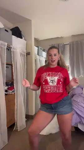 man I neeeed ❤️‍🔥 #manineed #oliviadean #dance #dormdancing #fyp 