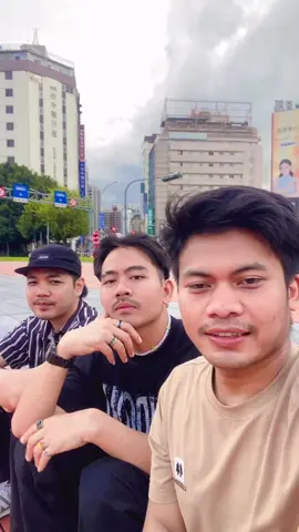 Dan pada ahirnya kita hanyalah menjadi pangeyoan😭😭