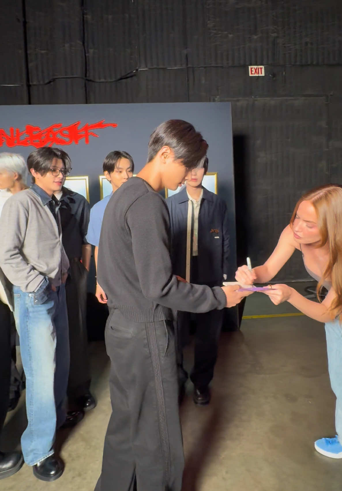 Yes, I’m going to tell my future kids I aura farmed @enhypen. 😭👏🏻🫶🏻 …thank you guys for letting me live out my dream. …..So who’s ur bias? @Spotify #ENHYPEN 