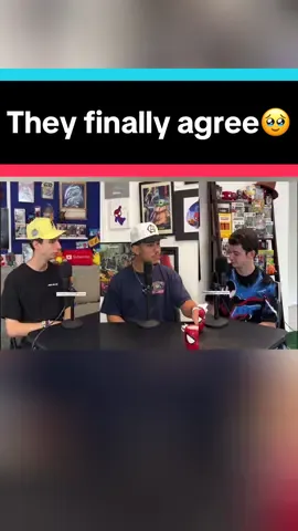 They’re not fighting for once🥹 @The Escape Pod Podcast @Wafellow #escapepod #escapepodpodcast #hatguy #jamesgunn #guardiansofthegalaxy 