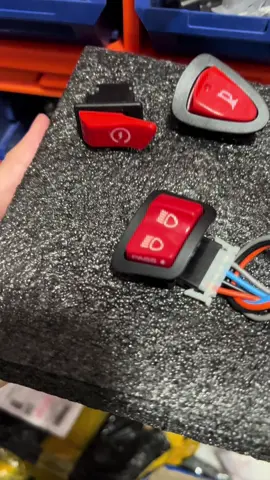 Bộ 4 công tắt đỏ lắp Winner V1/Winner X/V2/V3 #phutungxemay #congtatdo 