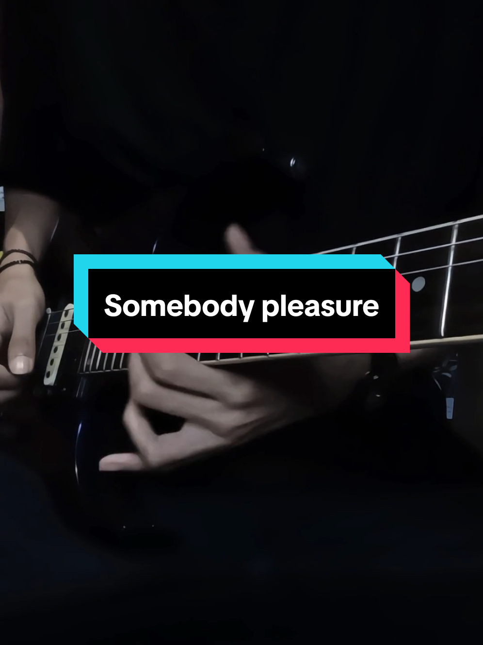 somebody pleasure 🥀 #electricguitar #guitartok #4u #fyp 