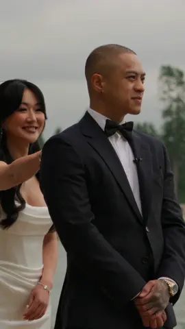 So much joy during this first look 🫶🏼 #firstlook #wedding #bride #groom 