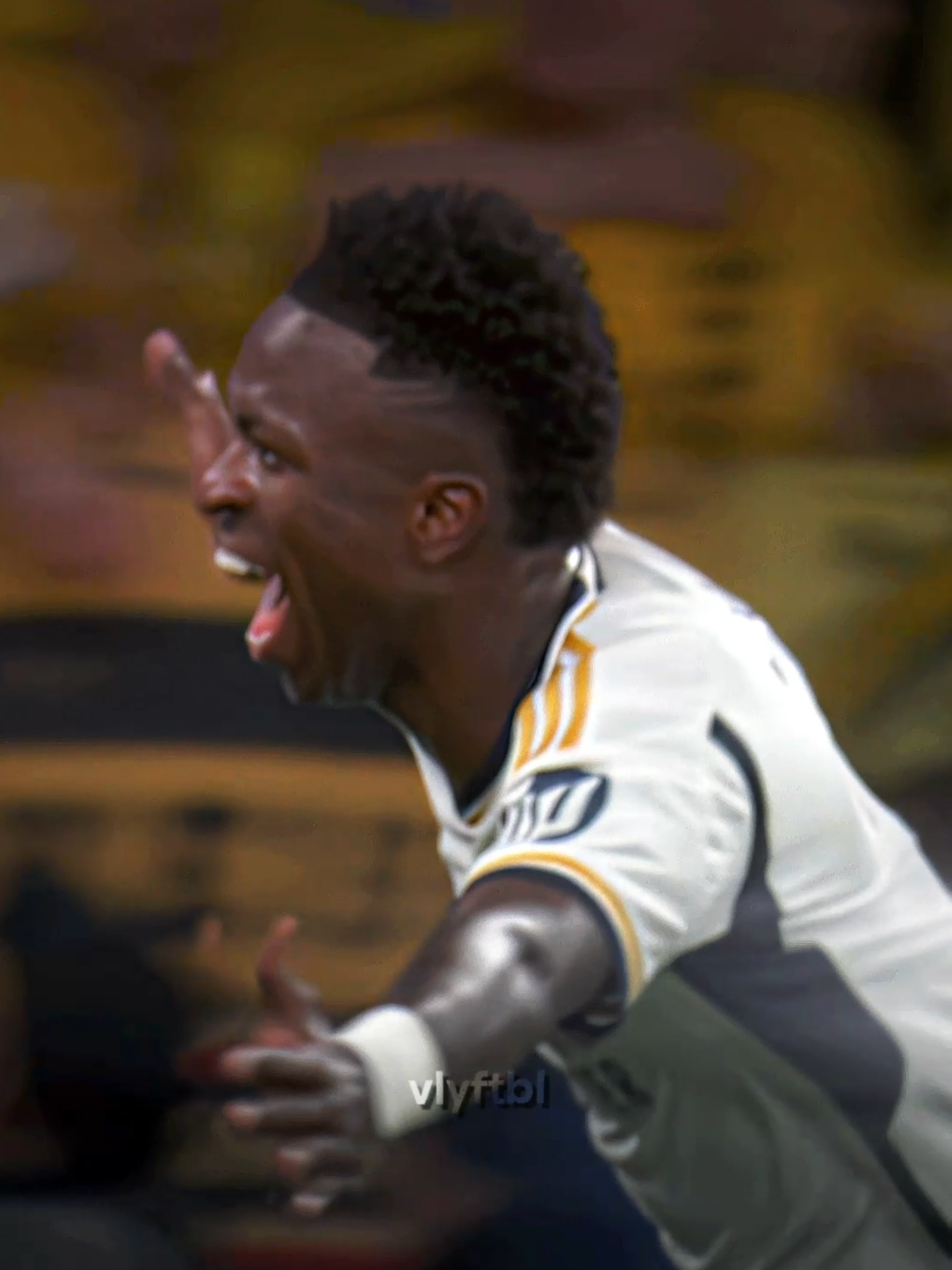Vini Goal Celebration | Want to edit like me? Check out my Payhip in bio! | #vinicius #realmadrid #trendingvideo #vinijr #footballedit #edit #vlyftbl