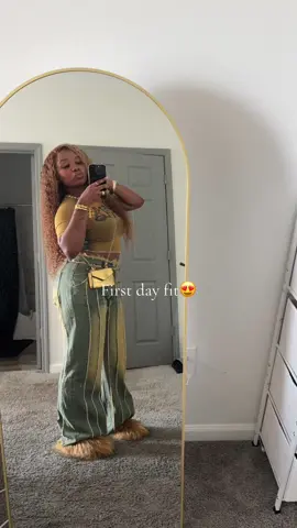 First dayy!! #foryoupage #blackgirl #fdoc #viral #contentcreator 