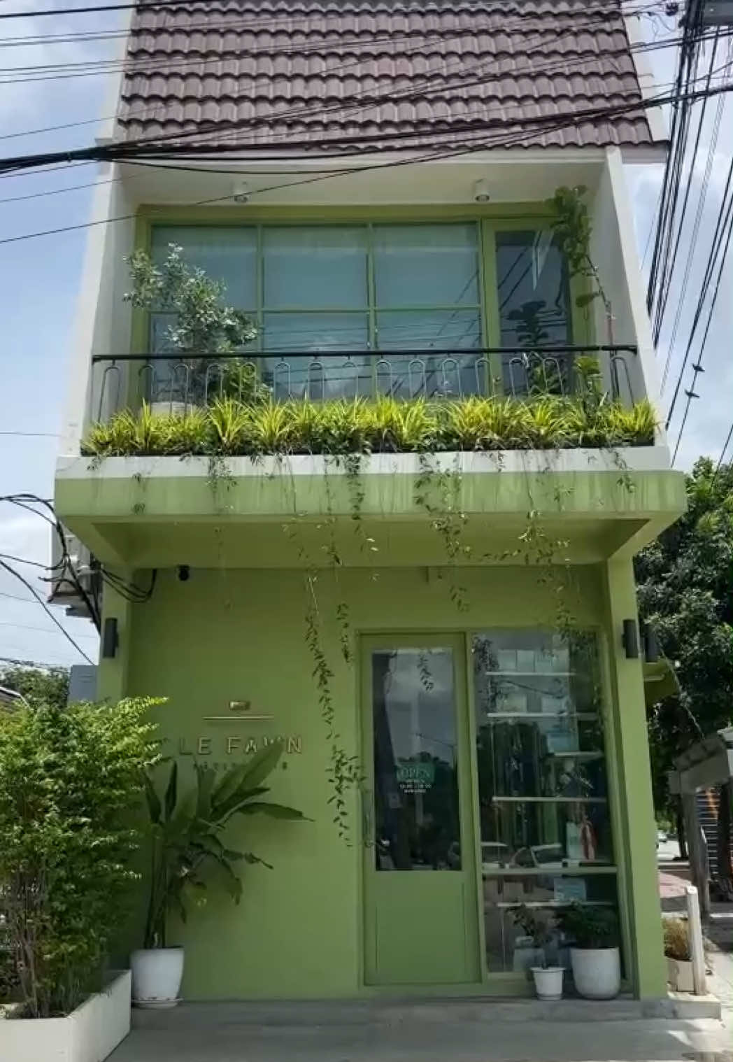 คาเฟ่ย่านสายไหมเปิดใหม่ที่เจ้าของเป็นอดีตแอร์ ชิโอะปัง บาสเบิร์นชีสเค้ก อร่อยมากกก  #กินตามtiktok #อร่อยบอกต่อ #ปักหมุดร้านอร่อย #tiktokพากิน #streetfood 