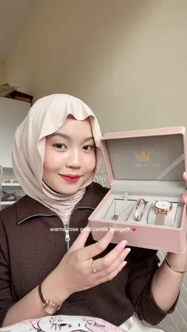 demi apapun iniii cantikk bangett 🥺💖 @OLEVS.ID  #jamcantik #olevswatch #setjamtangan #spillanfira 